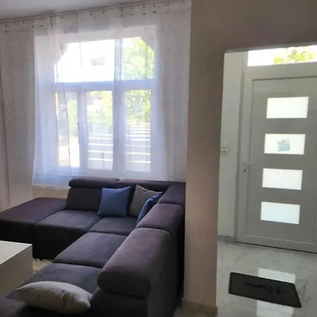 Spacious 4-bedroom House In Brunehaut With Views Hébergement de vacances *