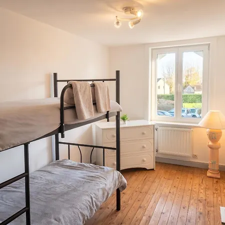 Hébergement de vacances Spacious 4-bedroom House In Brunehaut With Views